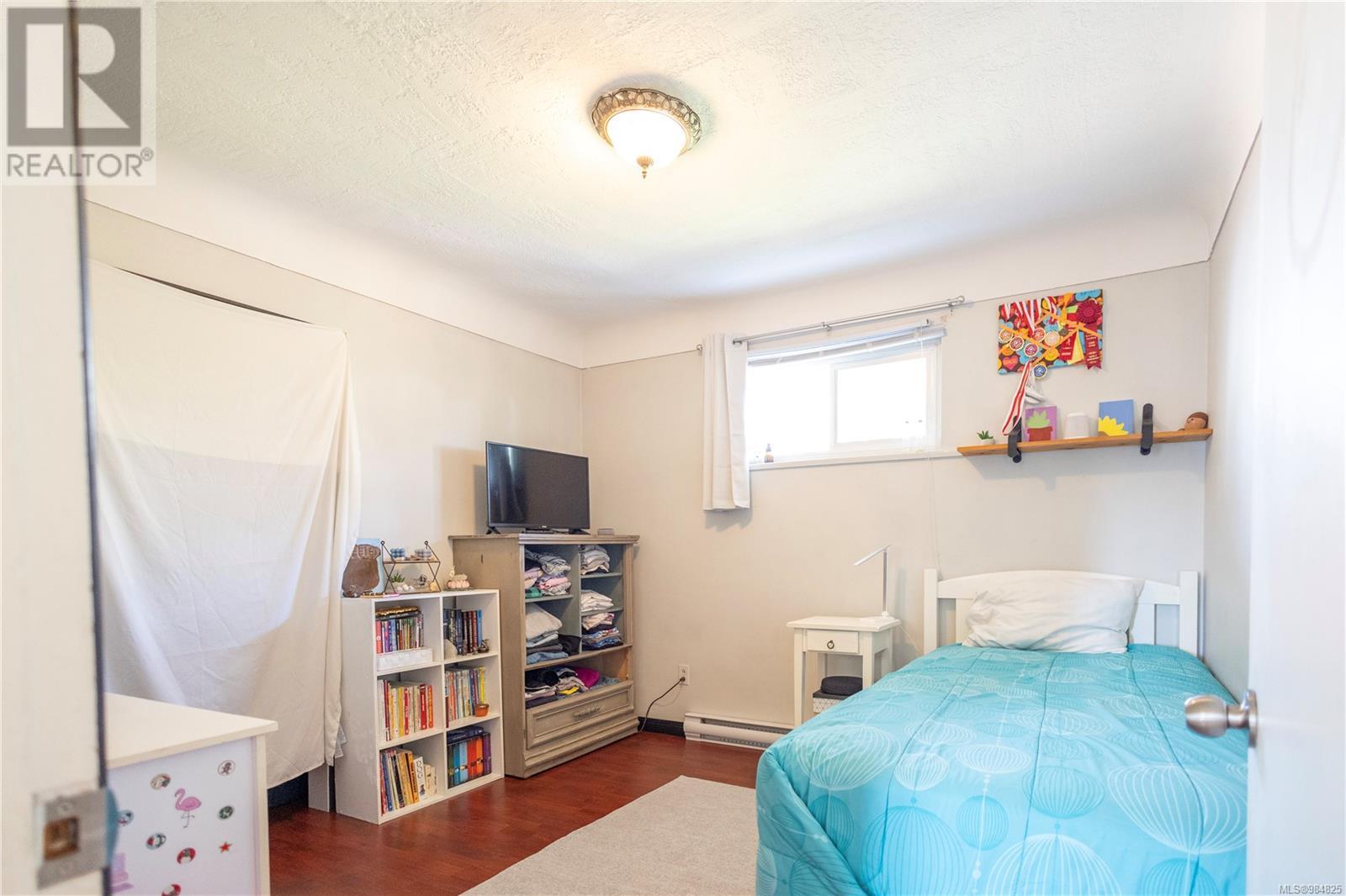 660 Rockingham Rd, Langford real estate listing 984825