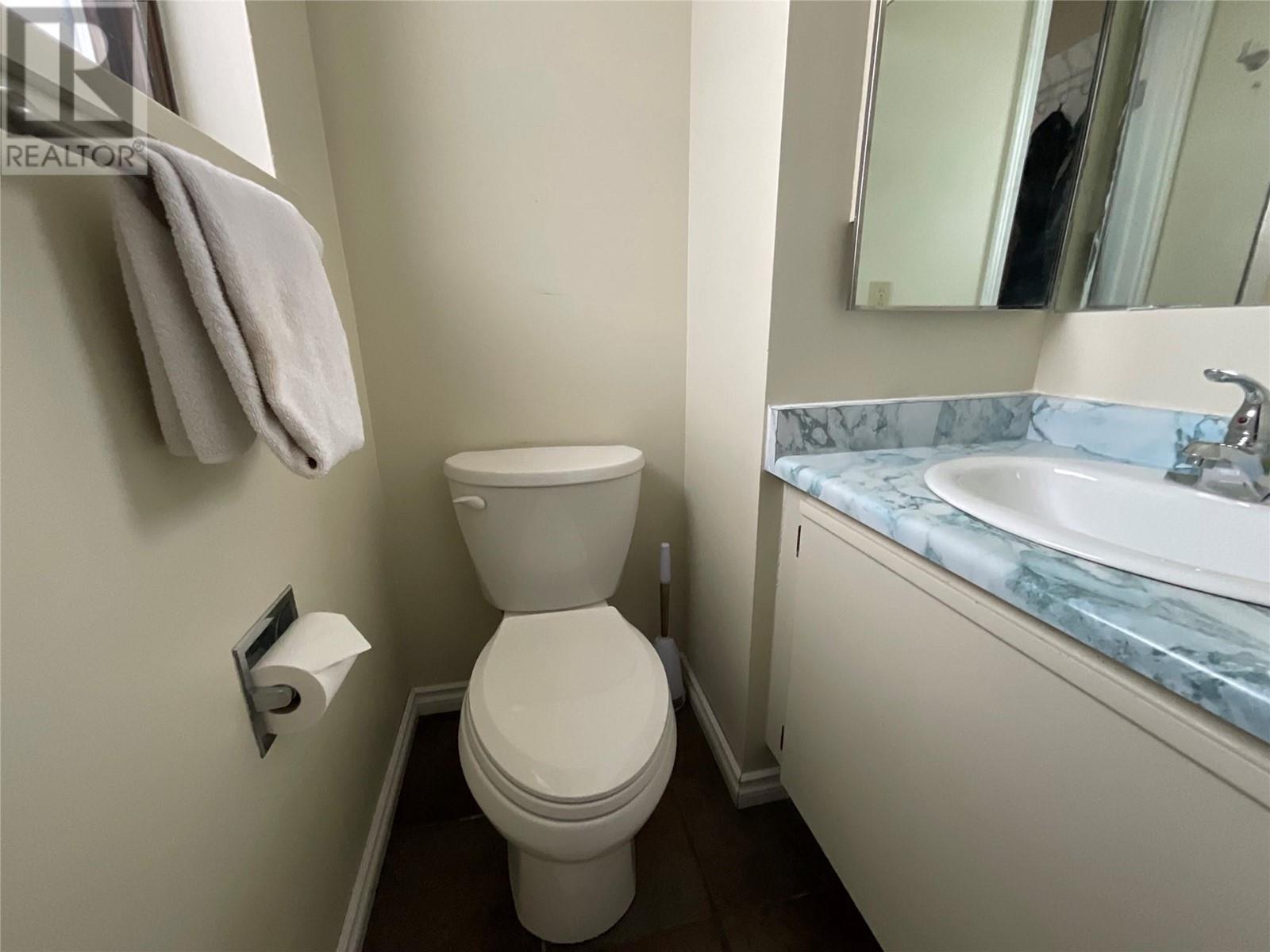 Photo 11 of 212 Spruce Avenue, Tumbler Ridge BC