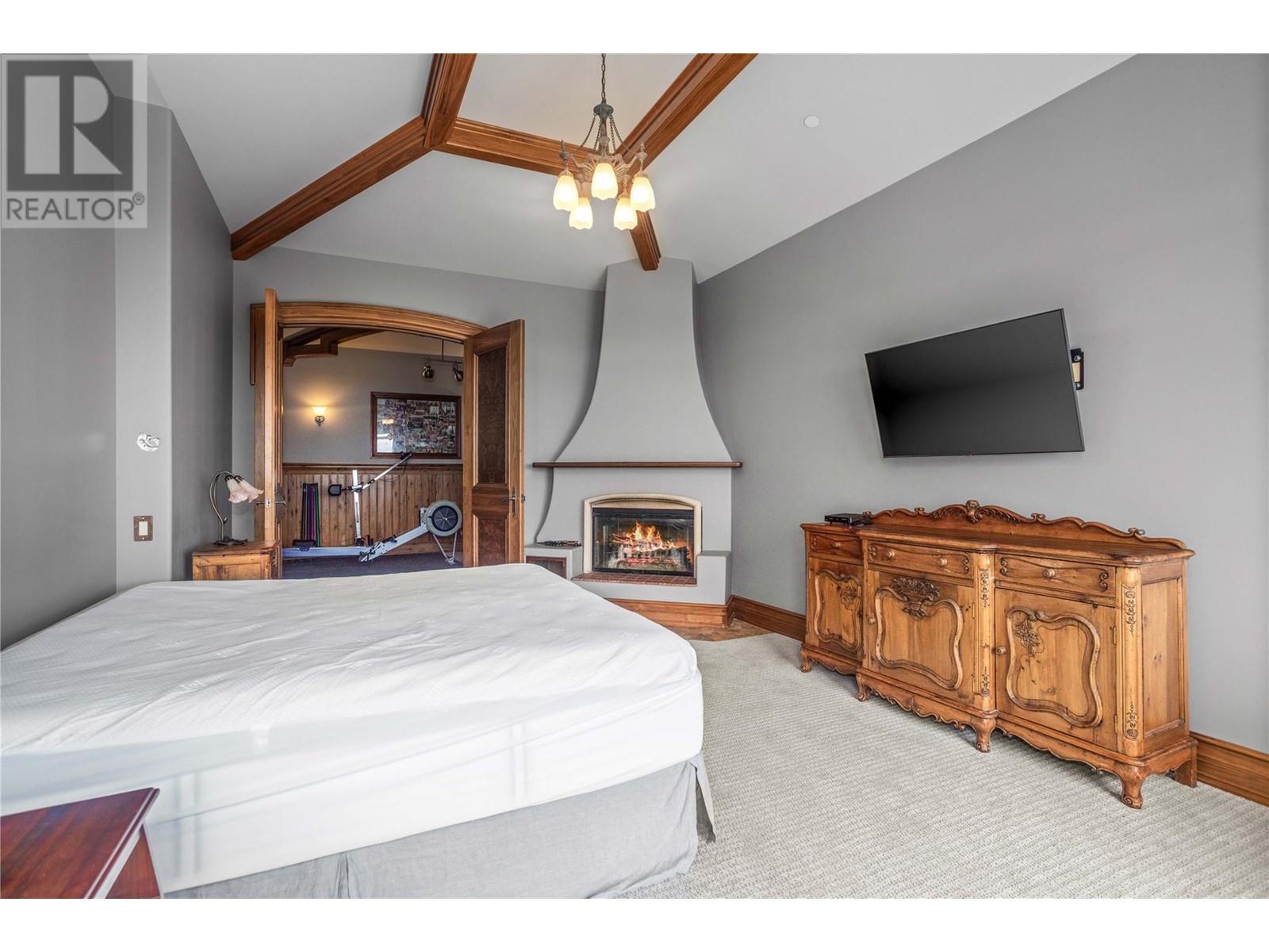 408 5335 Big White Road, Big White