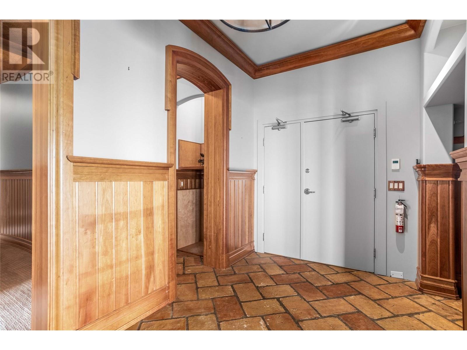 408 5335 Big White Road, Big White