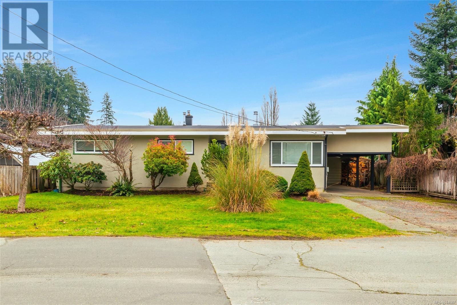 6290 Compton Rd, Port Alberni