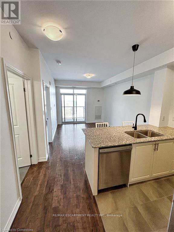 Photo 12 of 329 125 Shoreview Place, Hamilton ON