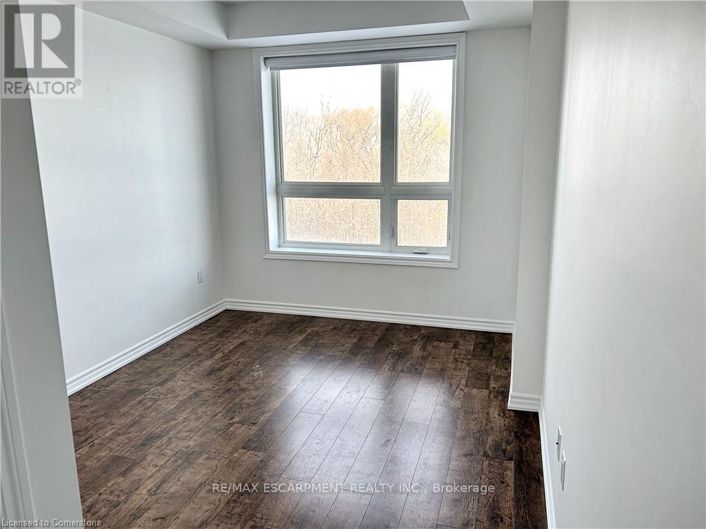 Photo 13 of 329 125 Shoreview Place, Hamilton ON