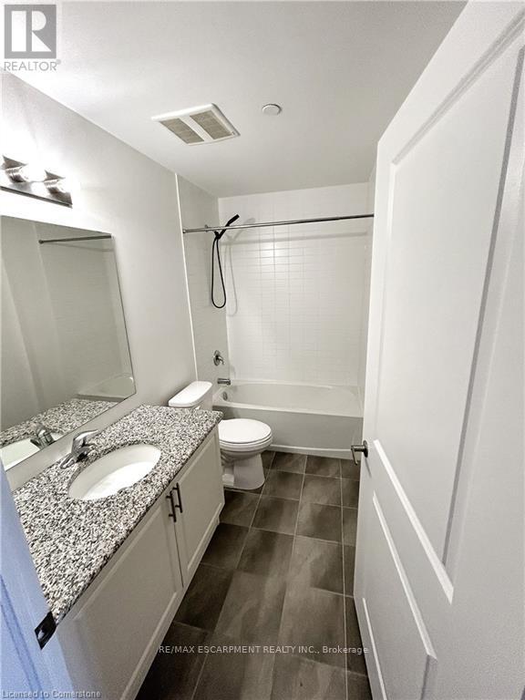 Photo 15 of 329 125 Shoreview Place, Hamilton ON