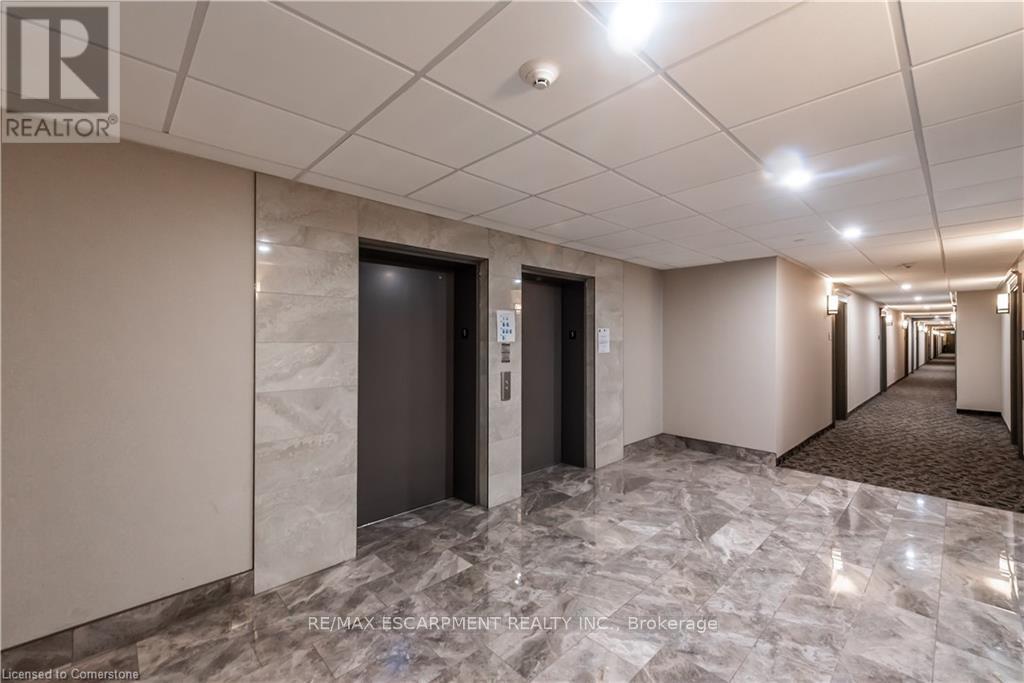 Photo 19 of 329 125 Shoreview Place, Hamilton ON