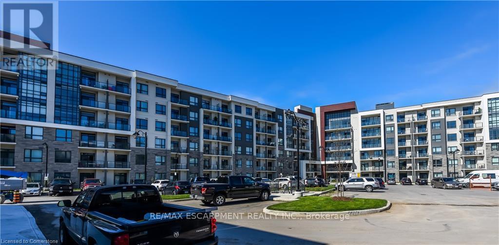 Photo 39 of 329 125 Shoreview Place, Hamilton ON