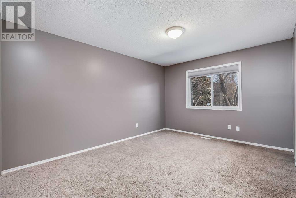 Single Family House for Sale in  Mckenzie Lake Way SE McKenzie Lake Calgary 