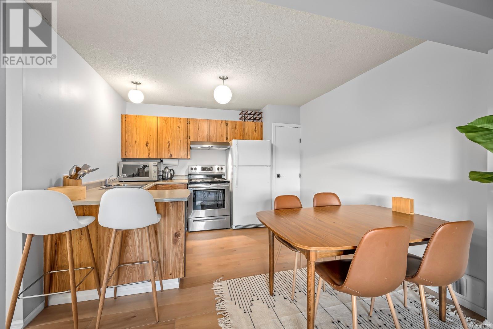 303 695 Castle Crag Cres, Courtenay real estate listing 983355