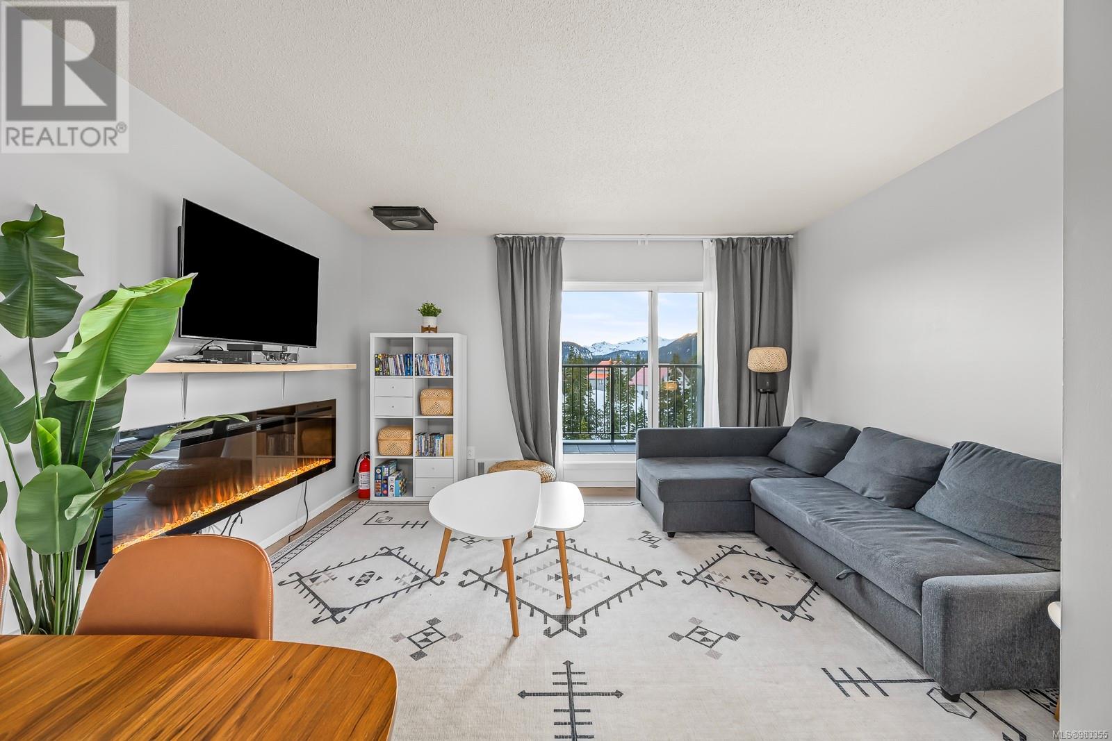 303 695 Castle Crag Cres, Courtenay real estate listing 983355