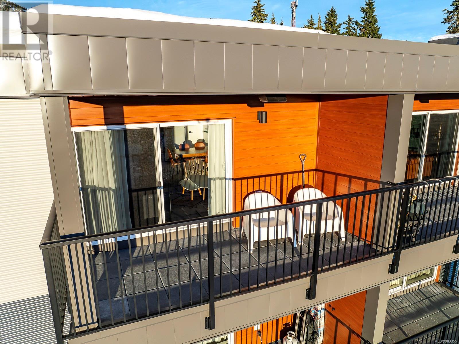 303 695 Castle Crag Cres, Courtenay real estate listing 983355