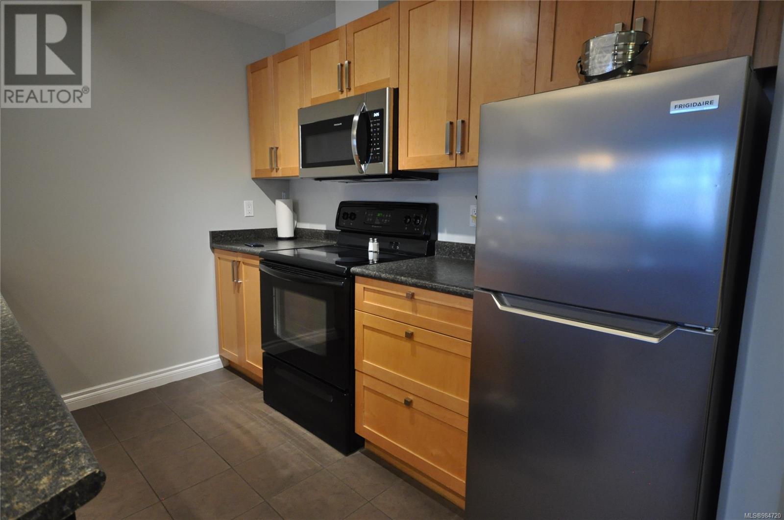 204D 1800 Riverside Lane, Courtenay real estate listing 984720