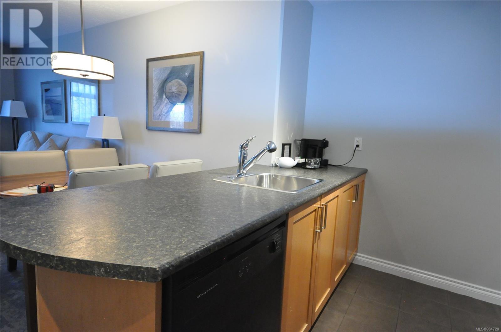 204D 1800 Riverside Lane, Courtenay real estate listing 984720