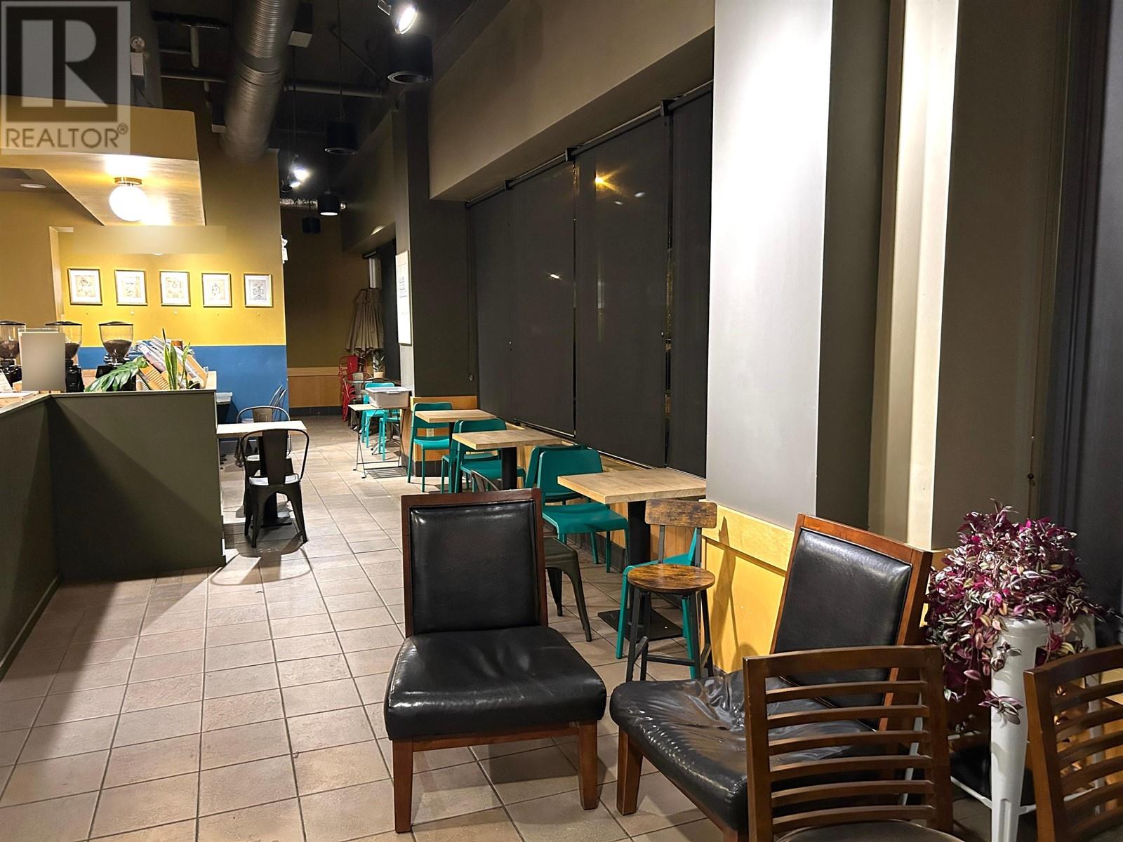 2948 W 4TH AVENUE, Vancouver