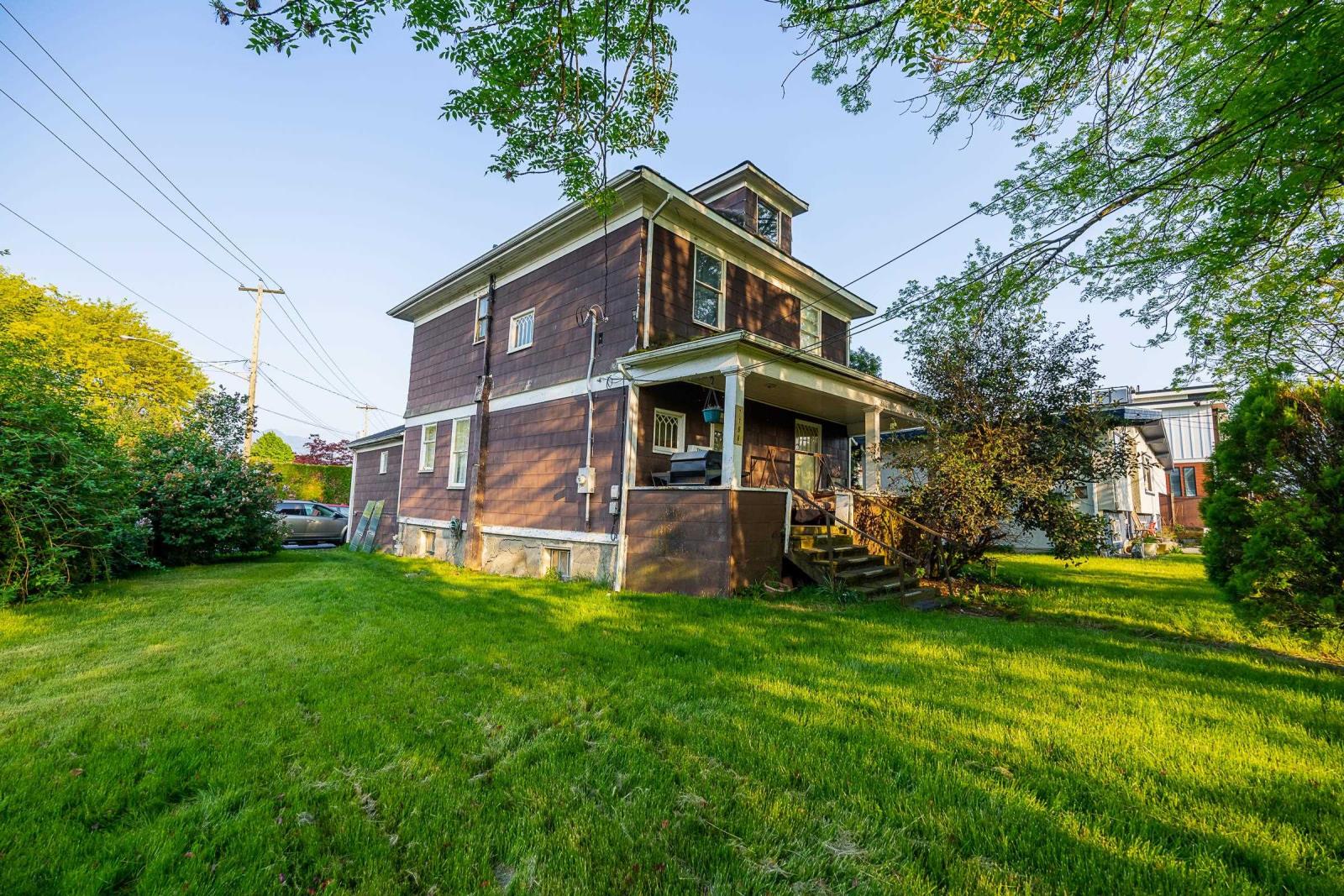 7166 MAITLAND AVENUE, Sardis West Vedder, Chilliwack real estate listing R2957422