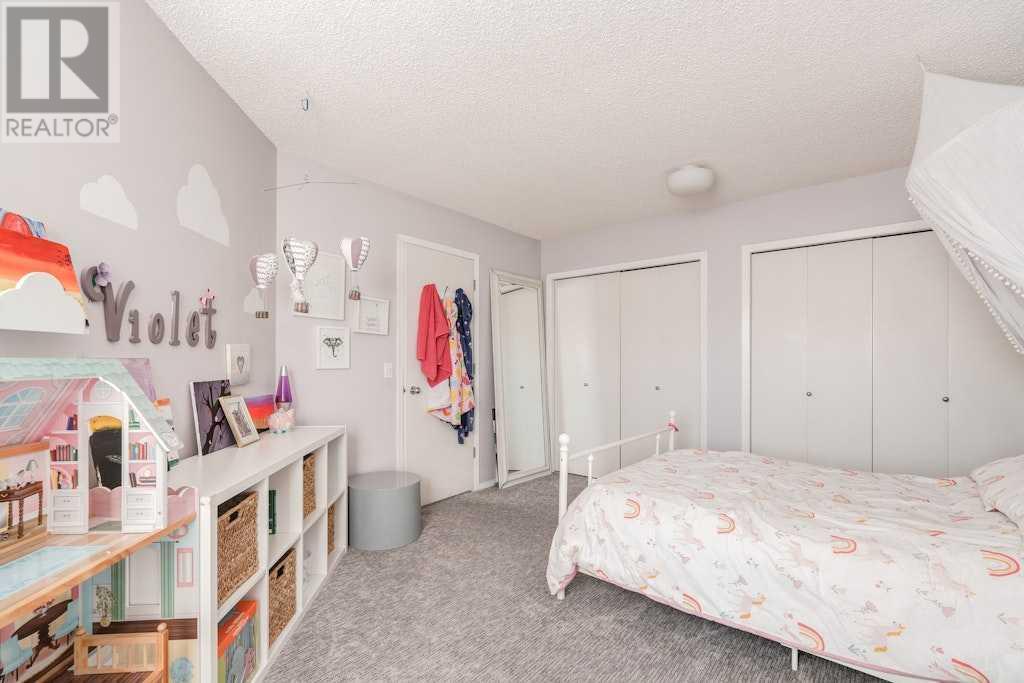 Single Family House for Sale in  A Street NW Sunnyside Calgary 