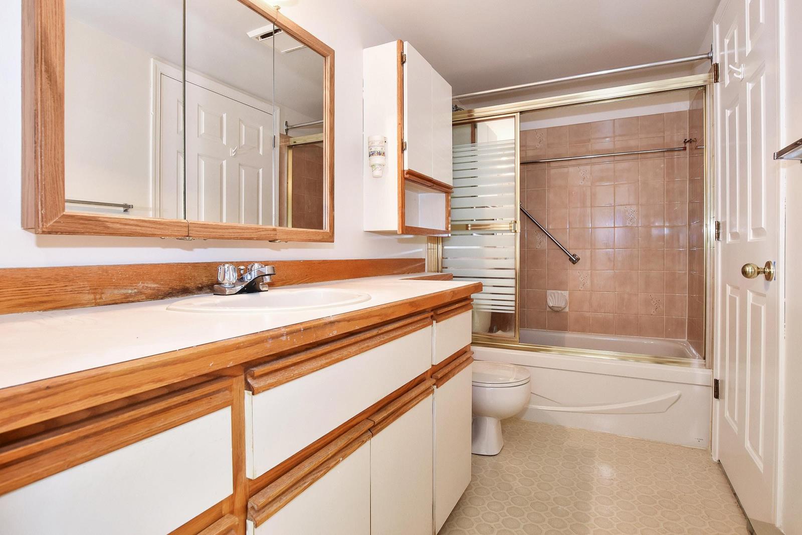 205 8975 MARY STREET, Chilliwack Proper West, Chilliwack real estate listing R2957046
