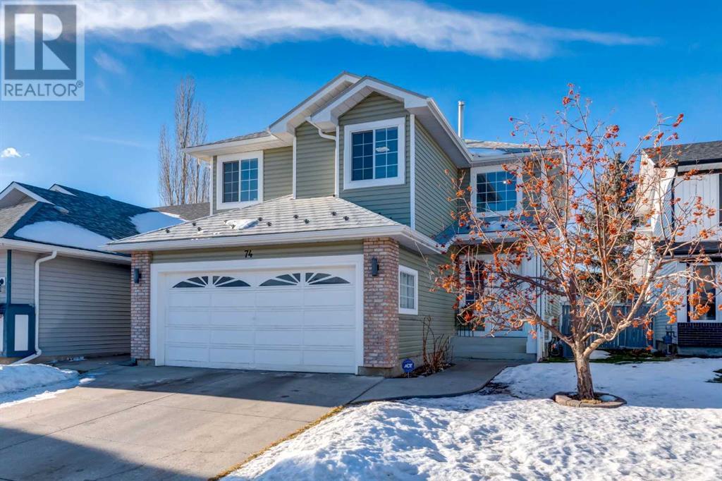 74 Riverstone Close SE, Calgary, Alberta