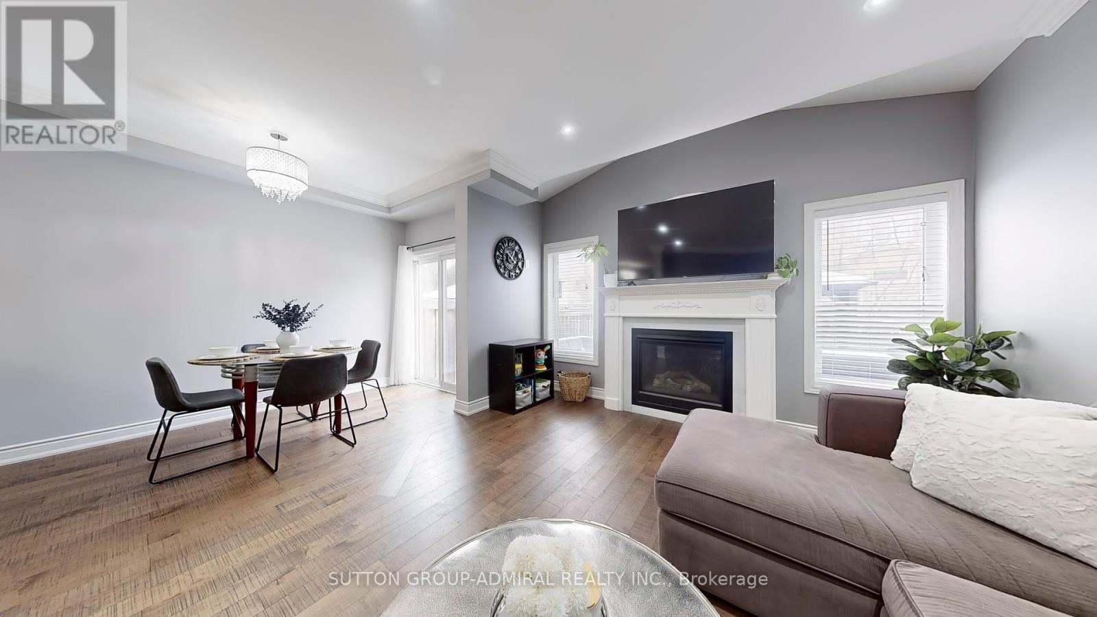 Single Family House for Sale in  WHITE SPRUCE CRESCENT Vaughan (Patterson) 