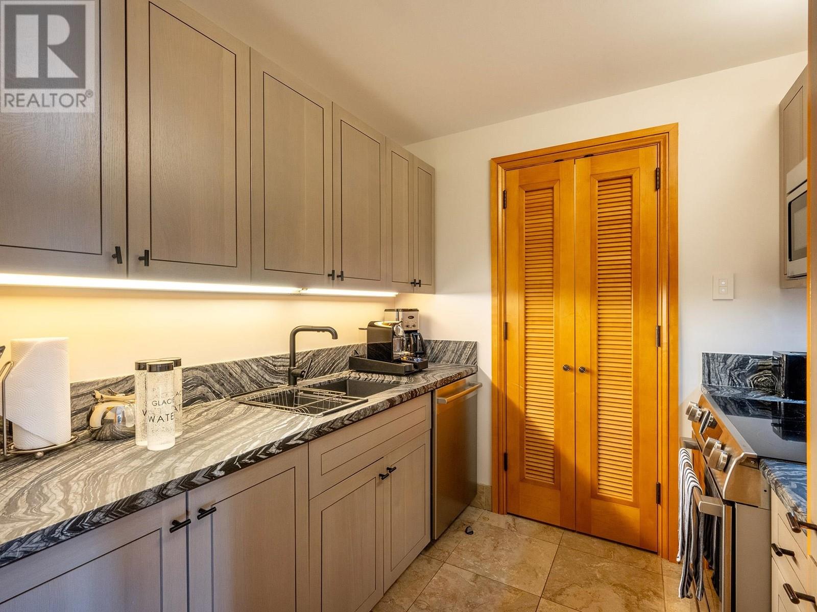 530-534 4591 BLACKCOMB WAY, Whistler real estate listing R2957614