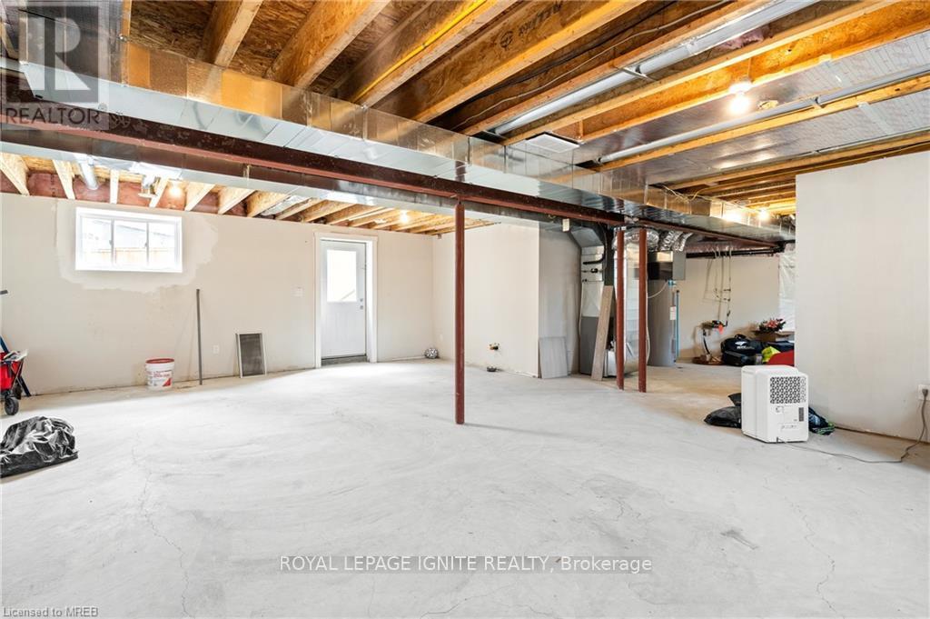 263 MEMORIAL PARK DRIVE - 19