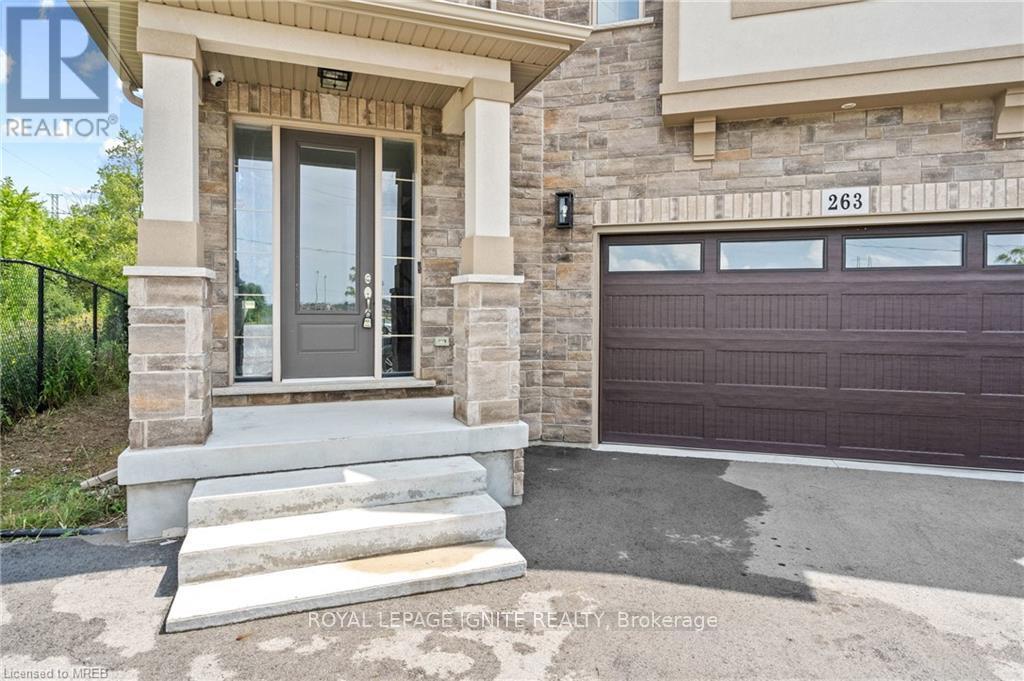 263 MEMORIAL PARK DRIVE - 3