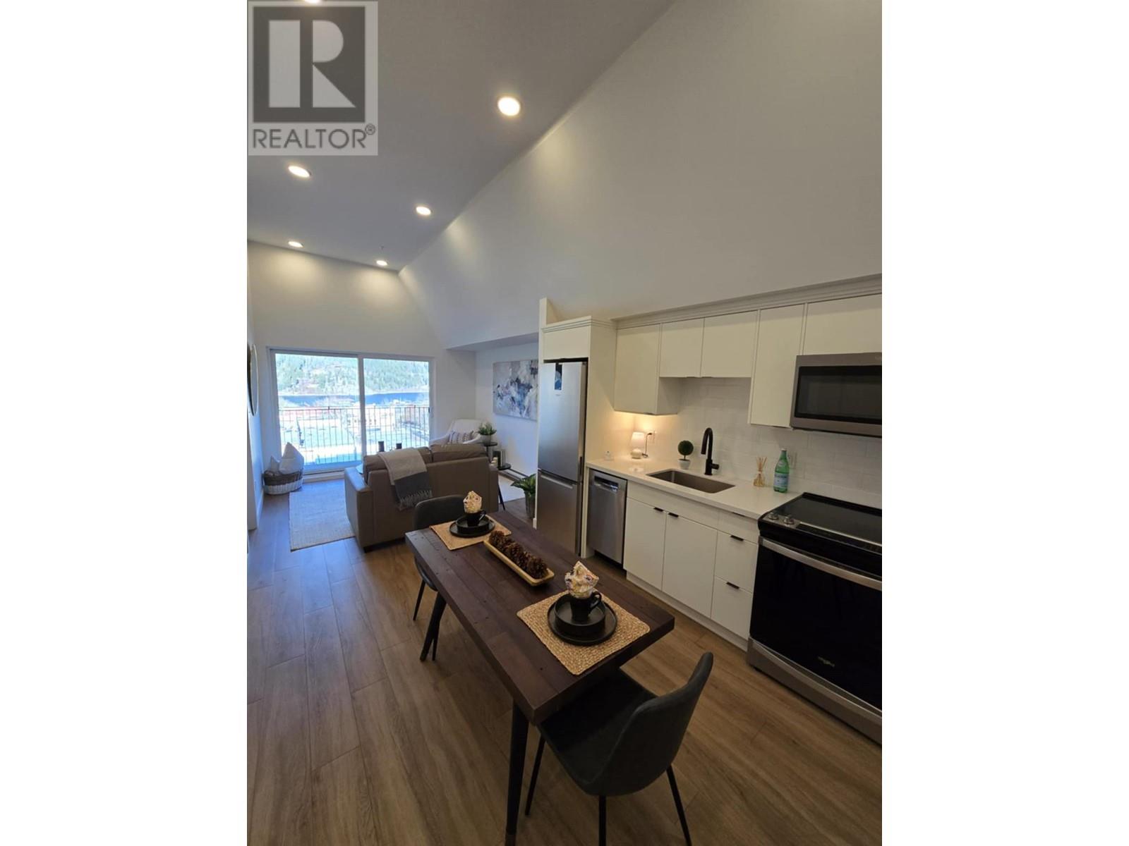 Photo 17 of 514 Victoria Street Unit 505, Nelson BC