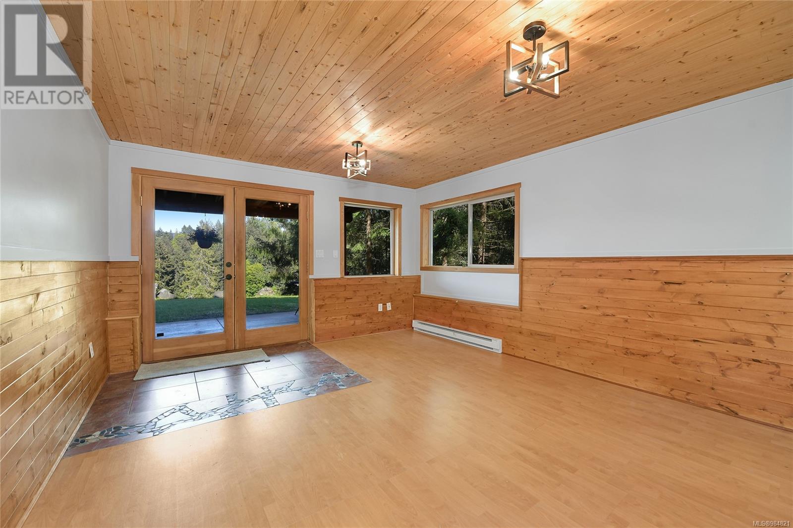 1109 / 1111 PARADISE Close, Cowichan Bay
