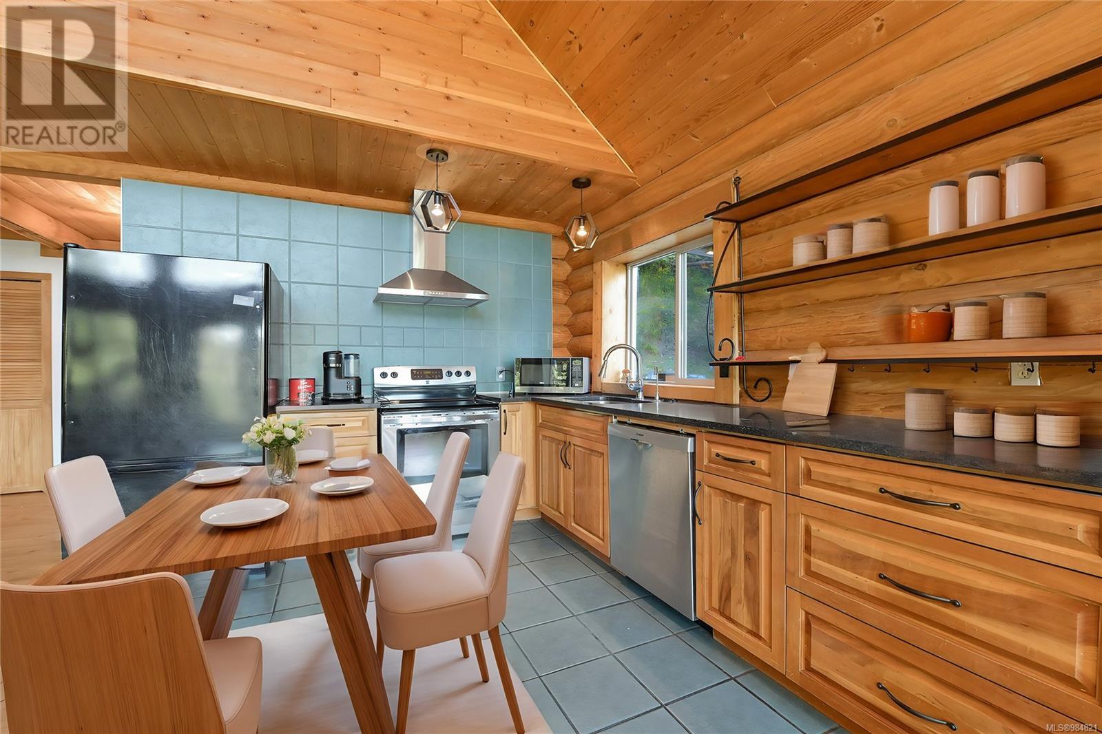1109 / 1111 PARADISE Close, Cowichan Bay