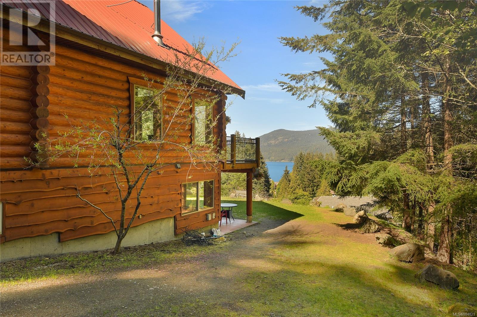 1109 / 1111 PARADISE Close, Cowichan Bay