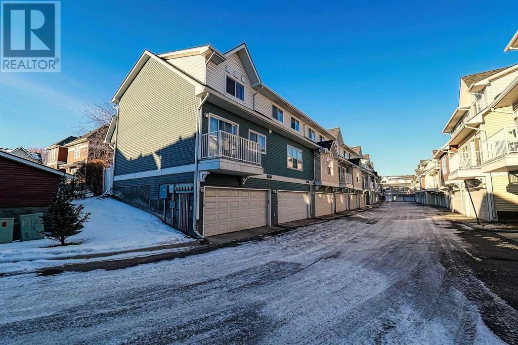 Single Family House for Sale in  Mckenzie Towne Gate SE McKenzie Towne Calgary 