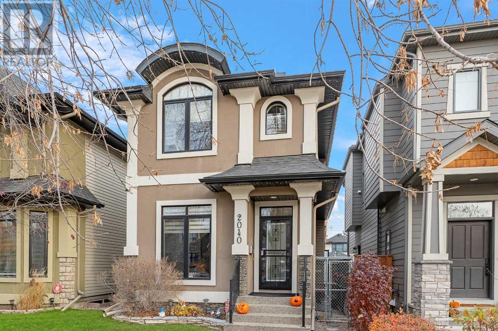 Single Family House for Sale in   Avenue SW Altadore Calgary 