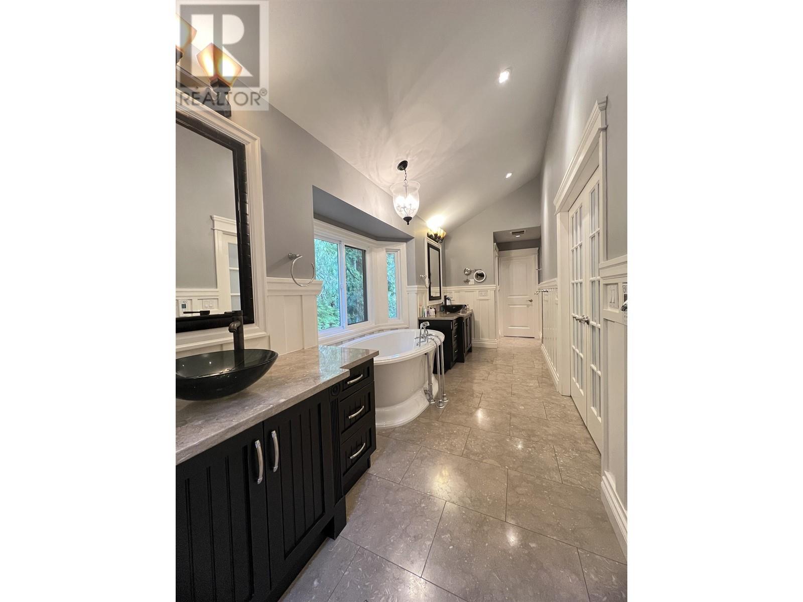 2871 FERN DRIVE, Anmore real estate listing R2956413