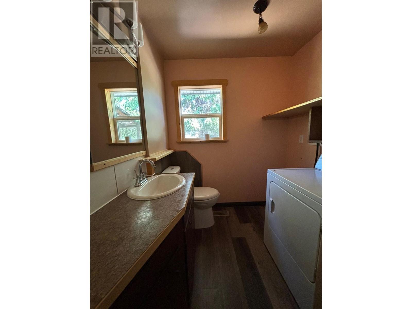 503 WOODGREEN Crescent, Greenwood