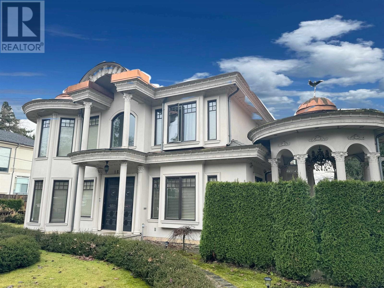 1562 W 40TH AVENUE, Vancouver