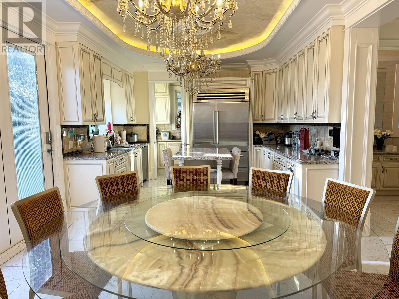 1562 W 40TH AVENUE, Vancouver