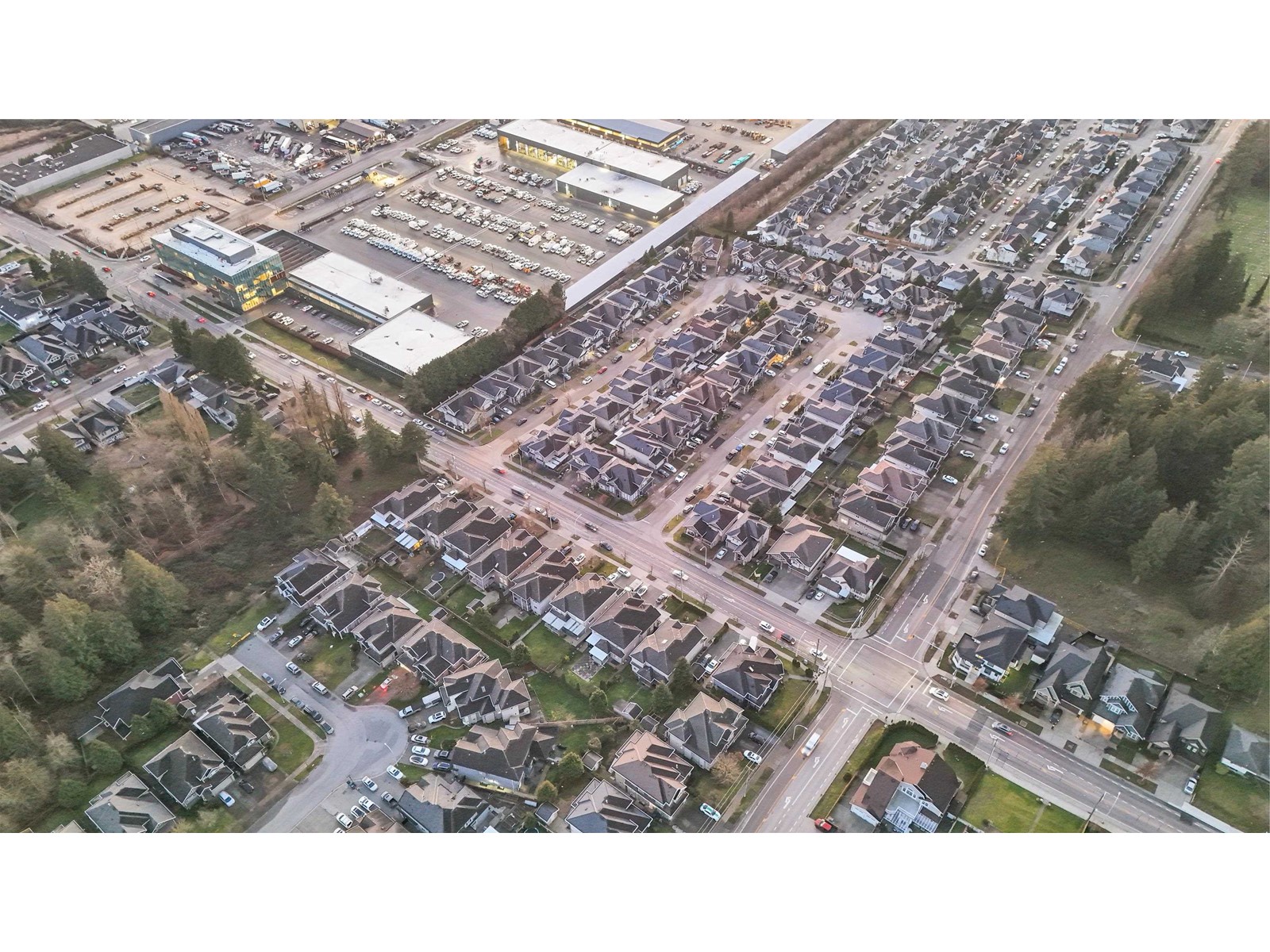 Photo 4 of 6758 148th Street, Surrey BC
