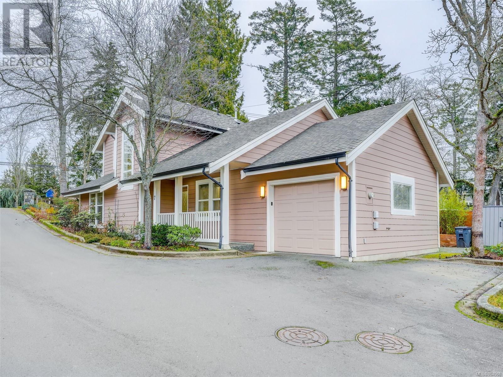 Single Family House for Sale in   West Saanich Rd Saanich 