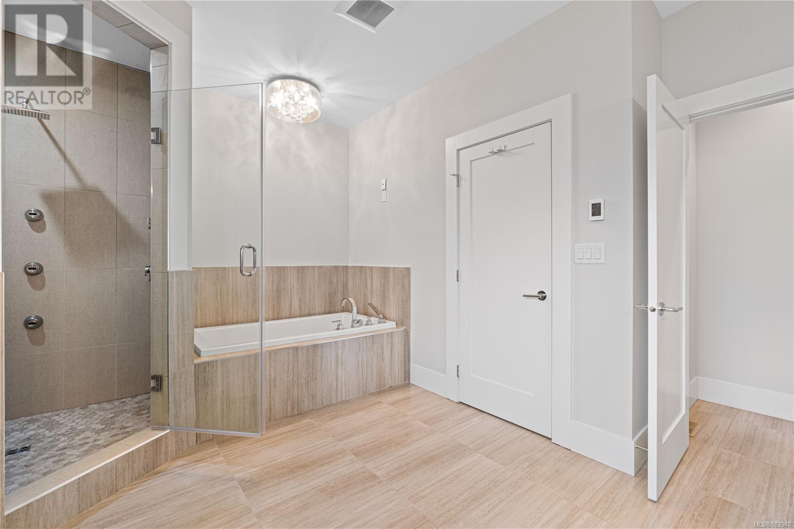 6259 Icarus Dr, Nanaimo real estate listing 983940