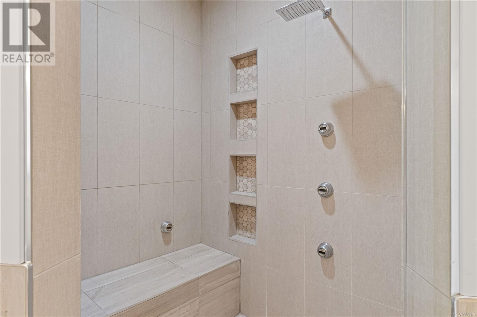 6259 Icarus Dr, Nanaimo real estate listing 983940