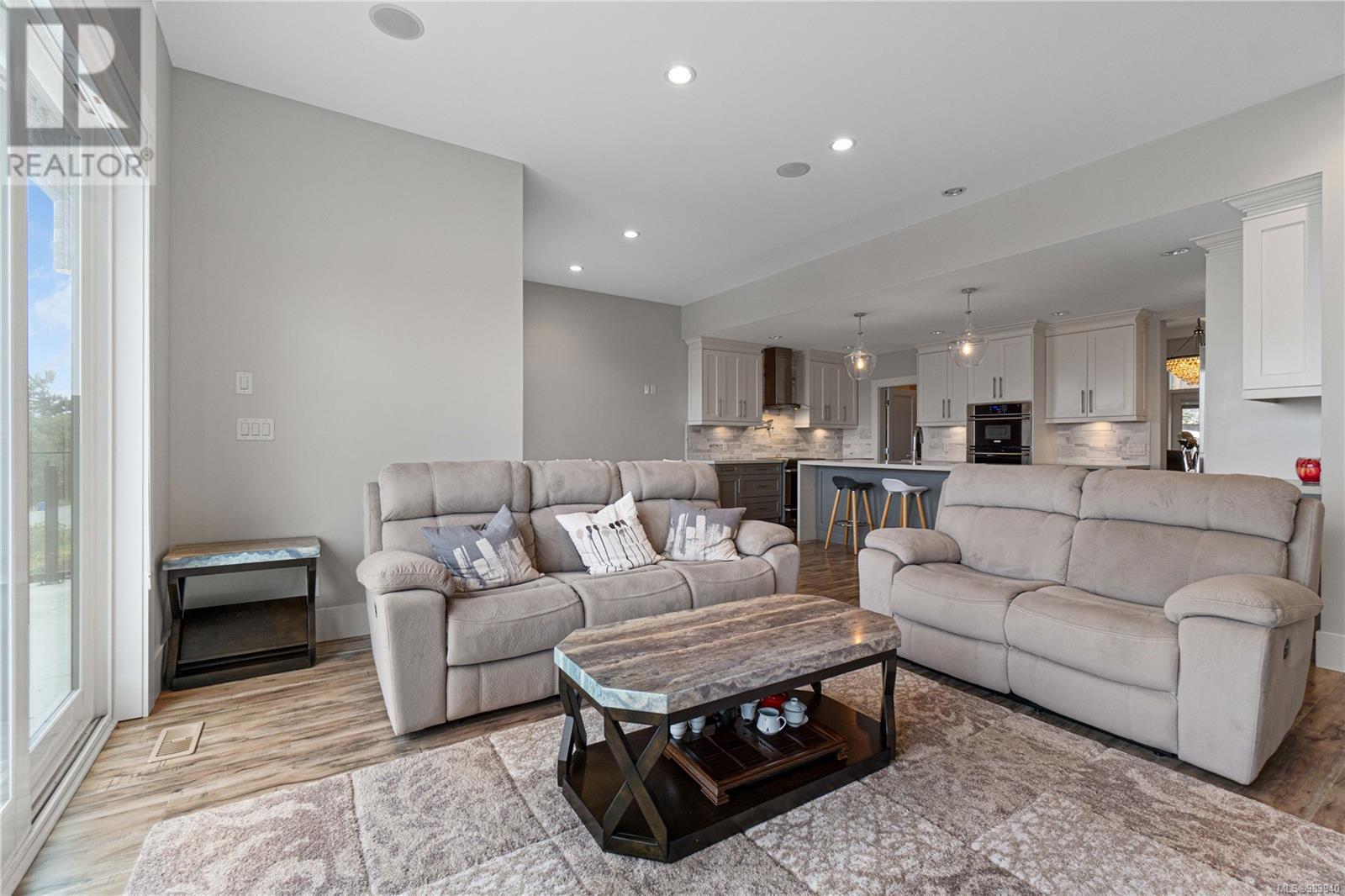 6259 Icarus Dr, Nanaimo real estate listing 983940
