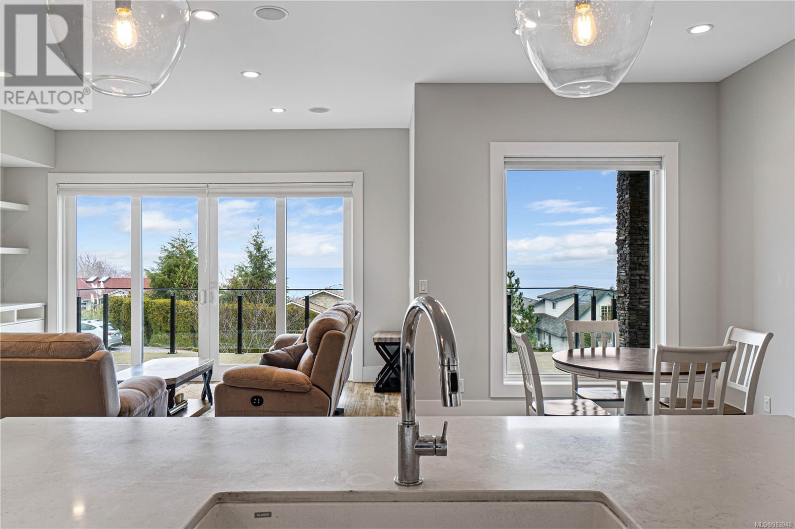 6259 Icarus Dr, Nanaimo real estate listing 983940