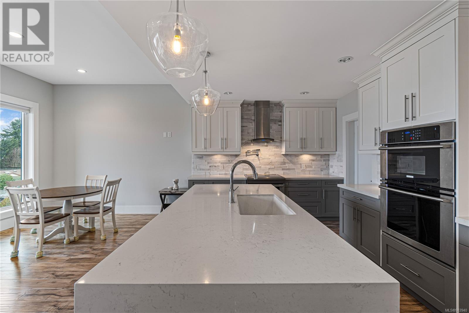 6259 Icarus Dr, Nanaimo real estate listing 983940
