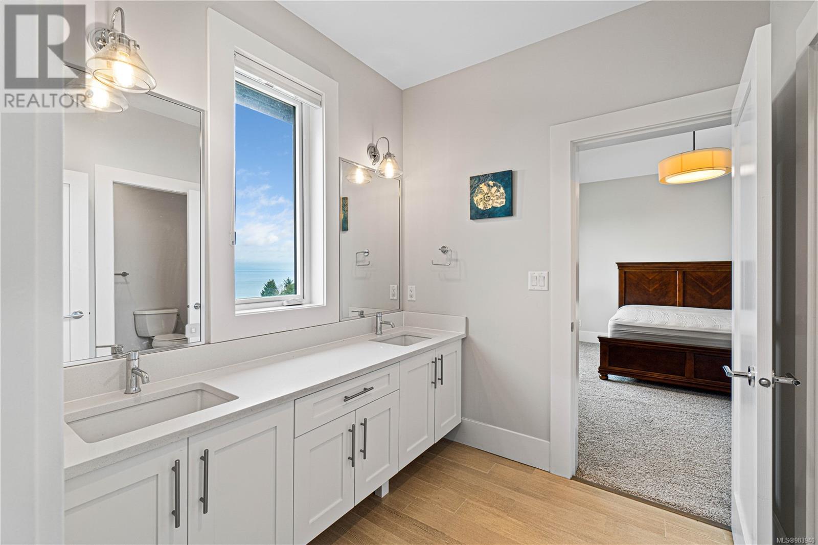 6259 Icarus Dr, Nanaimo real estate listing 983940