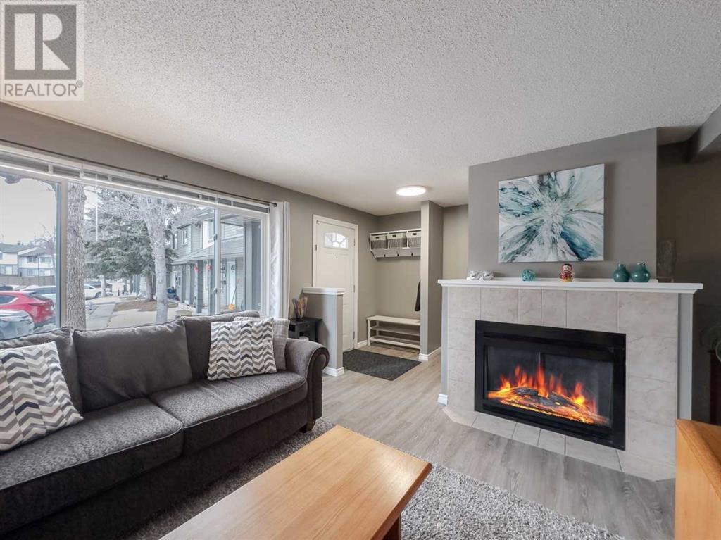 Single Family House for Sale in  Woodborough Terrace SW Woodbine Calgary 