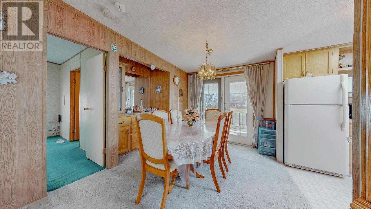  129 Walnut Place, Oliver