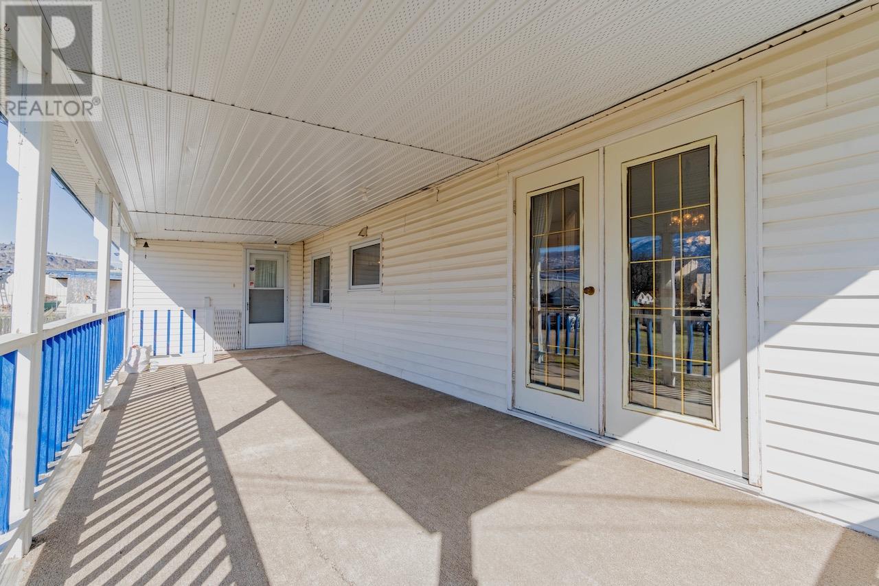  129 Walnut Place, Oliver