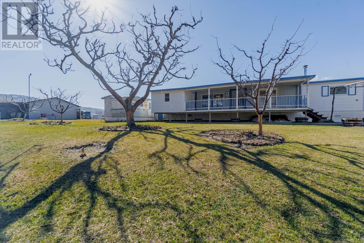  129 Walnut Place, Oliver
