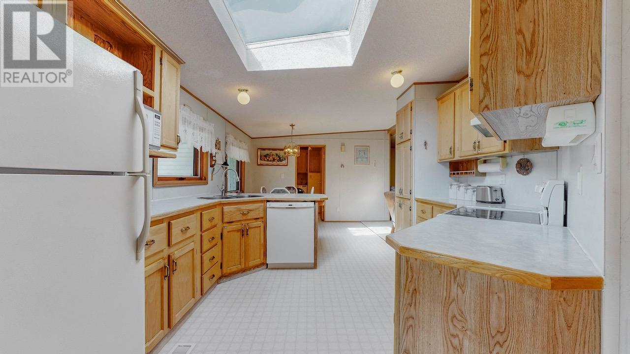  129 Walnut Place, Oliver