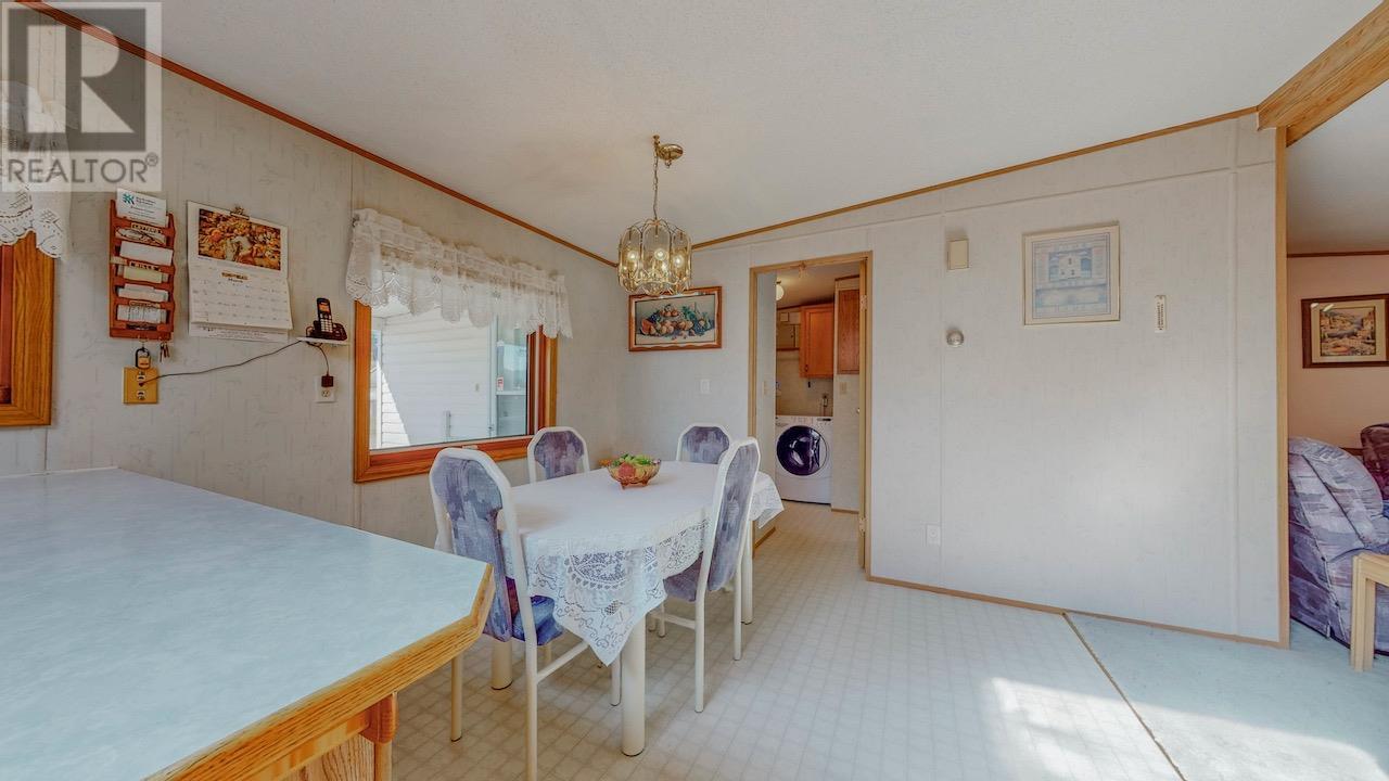  129 Walnut Place, Oliver