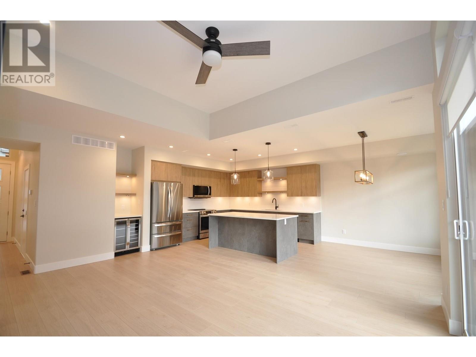 910 Lakeside Drive Unit# 401, Nelson